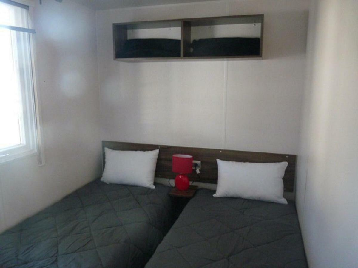 Mobile Home Ht De Gamme Climatise Dans Le Camping **** De La Reserve Gastes Exterior photo
