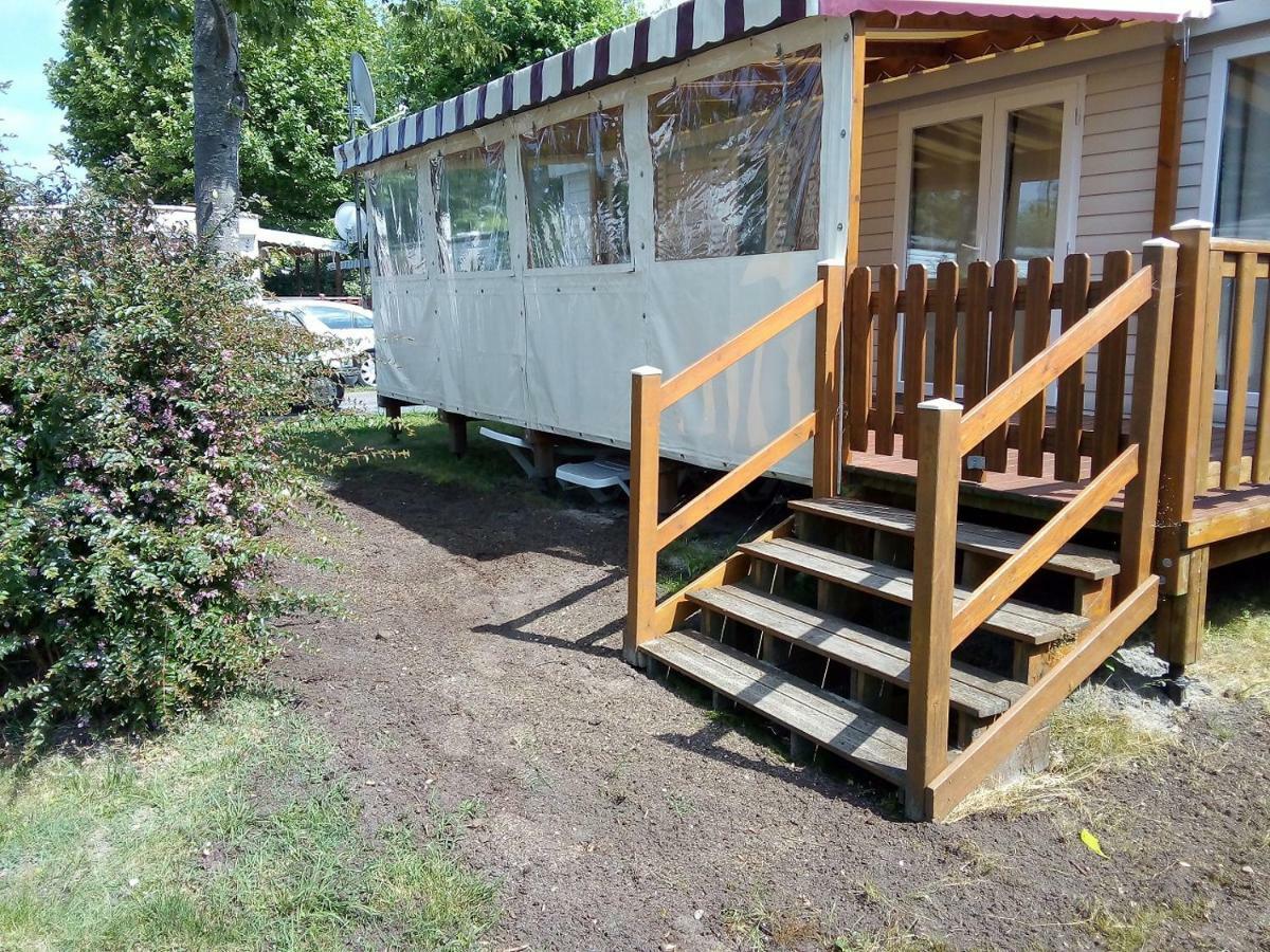 Mobile Home Ht De Gamme Climatise Dans Le Camping **** De La Reserve Gastes Exterior photo